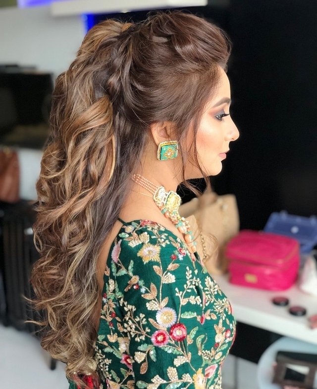 10 Puff Wedding Ponytail Hairstyles Give You A Fabulous Look 