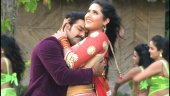 Bhojpuri Song Video: Pawan Singh and Kajal Raghwani's Bhojpuri Gana Hot Video 'Choliye Me Aatkal Paran'
