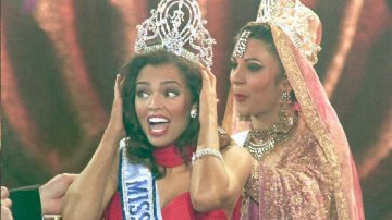 Sushmita Sen: 'Rest in peace my beautiful friend, Chelsi Smith'