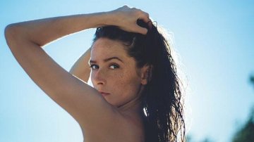 The reason why you should never put Coconut Oil nowhere near your skin