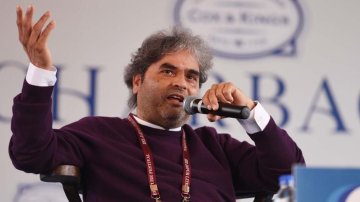 Deepika Padukone is not a part of Vishal Bhardwaj's film anymore?