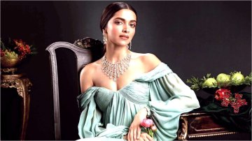 Deepika Padukone Joins Hands With Fox Star Studios For Chhapaak