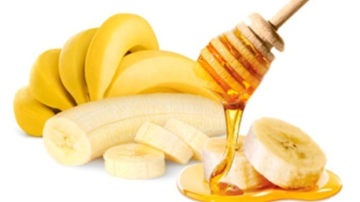 Say Goodbye To Dry Skin With Magical DIY Face Masks