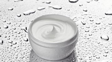 Top 10 Must-Have Moisturizers For Sensitive Skin, A Suggestion From Dermatologists
