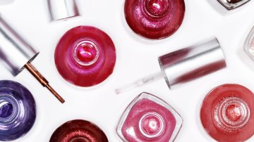 Top 15 Best Natural Nail Polishes That Won’t Ruin Your Nails