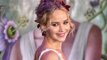 Hunger Games Star Jennifer Lawrence Engaged To Art Gallery Director Cooke Maroney