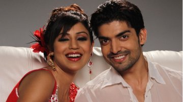 Gurmeet Choudhary Posts Romantic Tweet On 8th Wedding Anniversary With Debina