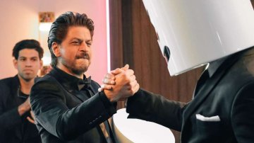 WATCH: Shah Rukh Khan Surprisingly Makes Cameo Appearance In Marshmello’s First Hindi Track