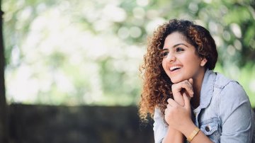 Noorin Shereef: My Character Is A Bit Sidelined After Priya's Viral Wink