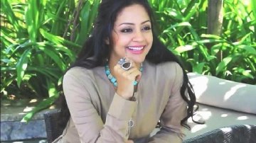 Vijay And Suriya's "Friends" Co-Star Vijayalakshmi To Be In ICU Because Of High Blood Pressure