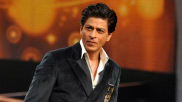 Shah Rukh Khan Replies To His Fan After Coming Across His Touching Video