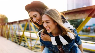 5 Things You Should Do To Comfort Your BFF After A Breakup