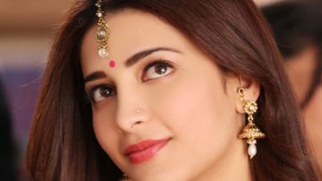 गायिका अभिनेत्री श्रुति हसन कहती हैं "मैं शादी से डरती हूं,अफवाहो से घबराती हूँ "