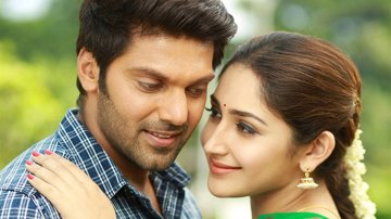 Arya And Sayyeshaa Capture Romantic Pre-Wedding Shoot Prior To Their Big Day. See Pics