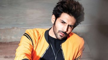 Kartik Aaryan Sings Sonu Ki Titu Song, Provides Fans With Another Reason To Fall For Him. Watch Here!