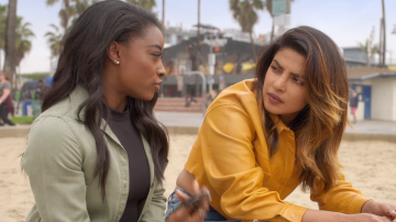 Priyanka Chopra Breaks Into Laughter When Advised To “Have Children”. Read Details!