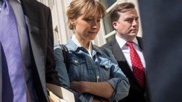 "Smallville" Star Allison Faces 40 Years Sentence Over Sex Trafficking For Sex-slave Cult Nxivm