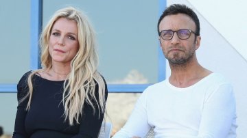 Britney Spears’ Manager Larry Rudolph Clears Up Statement About The Singer’s Onstage Future