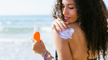 Top 10 Drugstore Sunscreens That Will Give You A Dewy Skin This Season (Part 2)