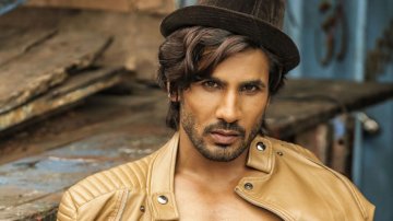 TV Star Krrip Kapoor Talks About Father's Death On His Marraige