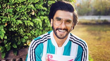 Ranveer Singh's Impressive Outfit For India Vs Pakistan Match Triggers A Meme Fest