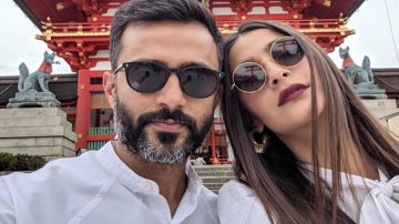 Sonam Kapoor And Anand Ahuja's Photos From Their Vacation In Japan Will Make You Green With Envy