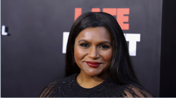 Mindy Kaling Discloses Why She Turned Down Her “Dream Job” On SNL And Stay On “The Office”