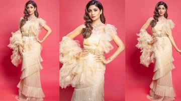 वनिला शिमरी रफल्ड साड़ी में शिल्पा शेट्टी लगी बहुत एलीगेंट, देखें तस्वीरें !