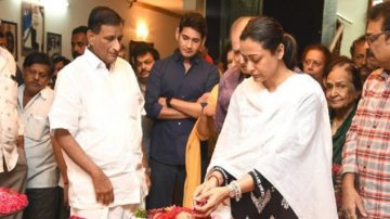 "Vaastav" Fame Namrata Shirodkar Wrote Heartfelt Note To Late Vijaya Nirmala