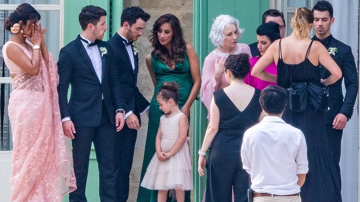 Priyanka Chopra Tears Up At Joe Jonas And Sophie Turner's Wedding In France