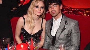 Joe Jonas & Sophie Turner’s First Wedding Photo Is Nothing Short Of FAIRY TAIL. Pic Inside!
