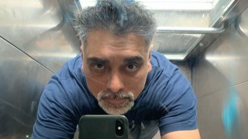 TV Actor Ram Kapoor Takes Fans By Surprise With His Unrecognizable Makeover