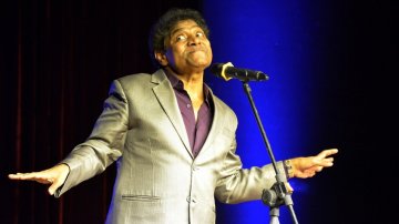 Johnny Lever Joins The Cast Of “Coolie No. 1” Remake