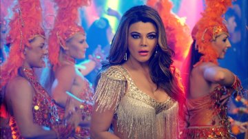 TV Actress Rakhi Sawant Walks Down The Aisle With "Her Fan"
