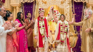 7 Things About Your Wedding That You Needs To Avoid Sharing On Your Social Media