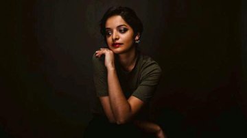 Adding New Way Of Color Pop In Make Up With Lisa Mishra