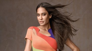 Lisa Haydon Rocks The Ramp At LFW 2019, Says She Will Return To Films After Her Pregnancy