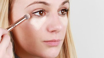 Makeup Guru: How To Look Flawless And Dewy Without Using Foundation?