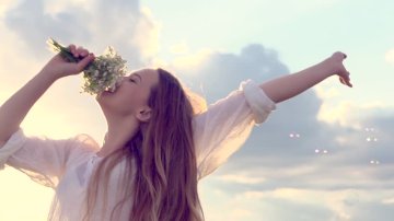 Women Become Happier After Giving Up These 9 Silly Thoughts. How About You?