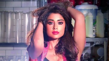 Birthday Special: Check Out These Hottest Pictures Of "Drishyam" Actress Shriya Saran