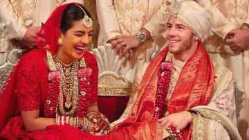 Malaika Arora, Priyanka Chopra Jonas... Age Is Just A Number To These Celebrities