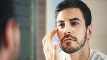 How Men Get Rid Of Annoying Dark Circles After A Broken Night?