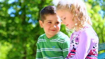 First Crush: 4 Should-Be-Know Things To Handle Your Child’s Puppy Love