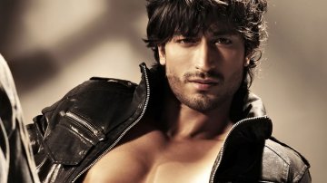 Vidyut Jammwal Gears Up To Kick-Start His Next “Khuda Hafiz”
