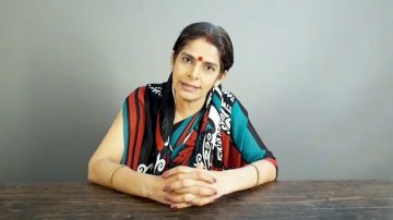 "Swaragini" Show Star Nupur Alankar Selling Her Jewelry To Pay Bills