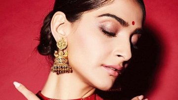 Sonam Kapoor Slams RSS Chief, Reveals Her Political Stand