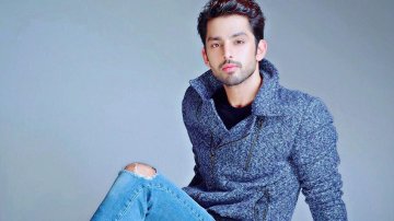Himansh Kohli Heads Off To Home To Celebrate Diwali With Loved Ones