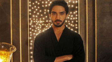 Harsh Rajput Bares All His Clothes For Bathtub Scene In Hotstar's "Nazar"