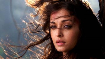 “Ponniyin Selvan” Complete Cast & Crew Revealed! Deets Inside!