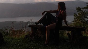 Ira Khan Flaunts Her Stunning Body In The Latest Photoshoot To Say “What A View”